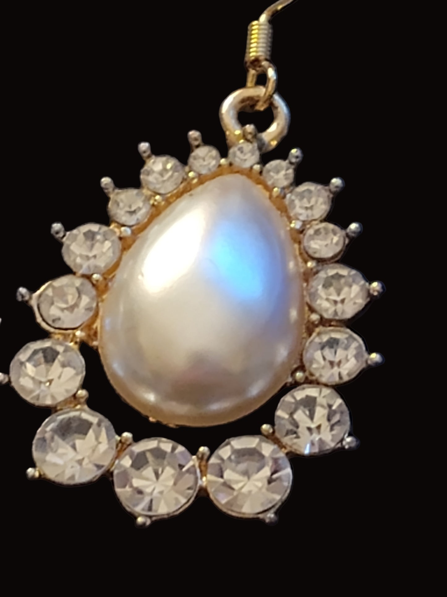 Elegant Teardrop Pearl Earrings